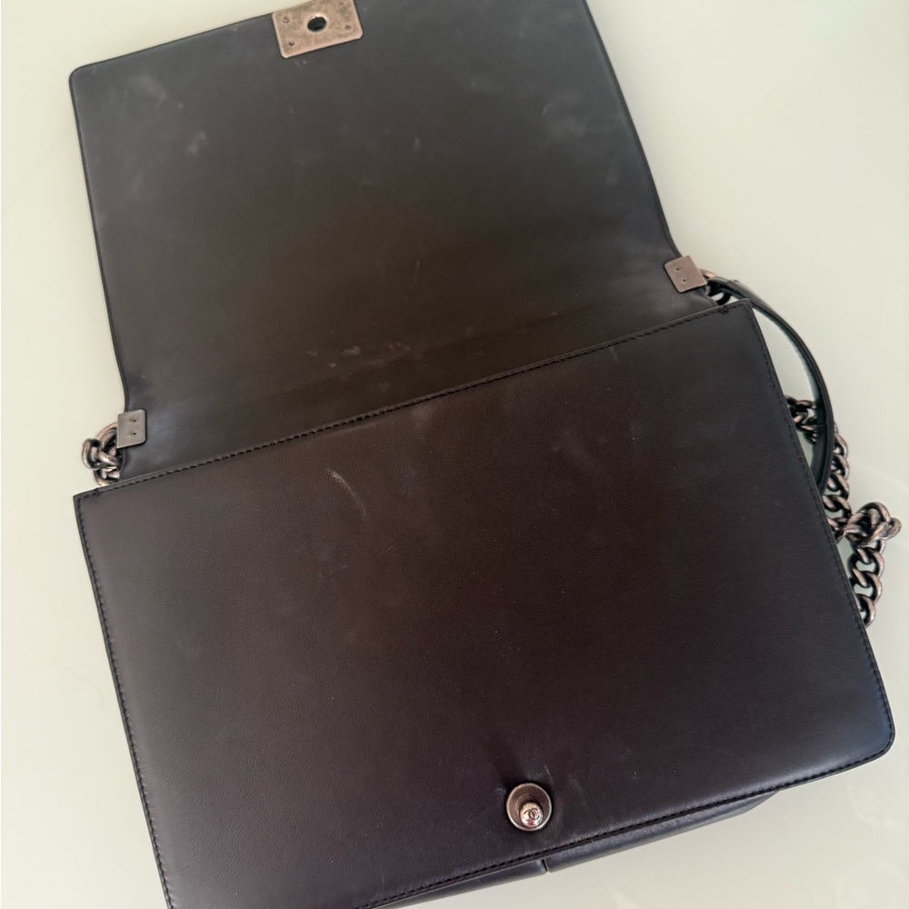 Chanel Black Quilted Crossbody Bag XL - Picture 6 of 16